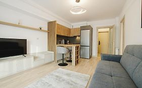 Himson-Beige Apartment