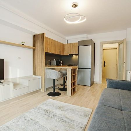 Himson-Beige Apartment Ясси Екстер'єр фото