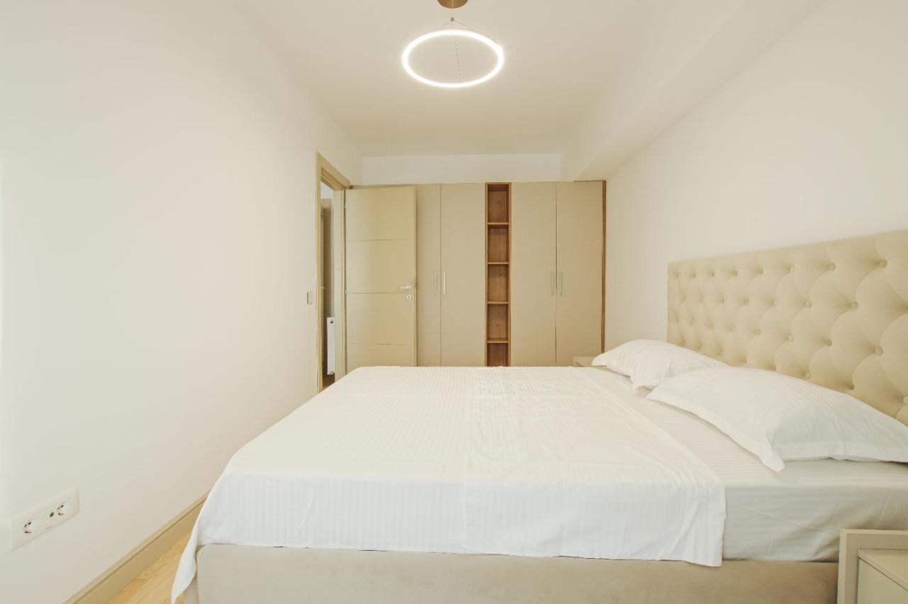 Himson-Beige Apartment Ясси Екстер'єр фото