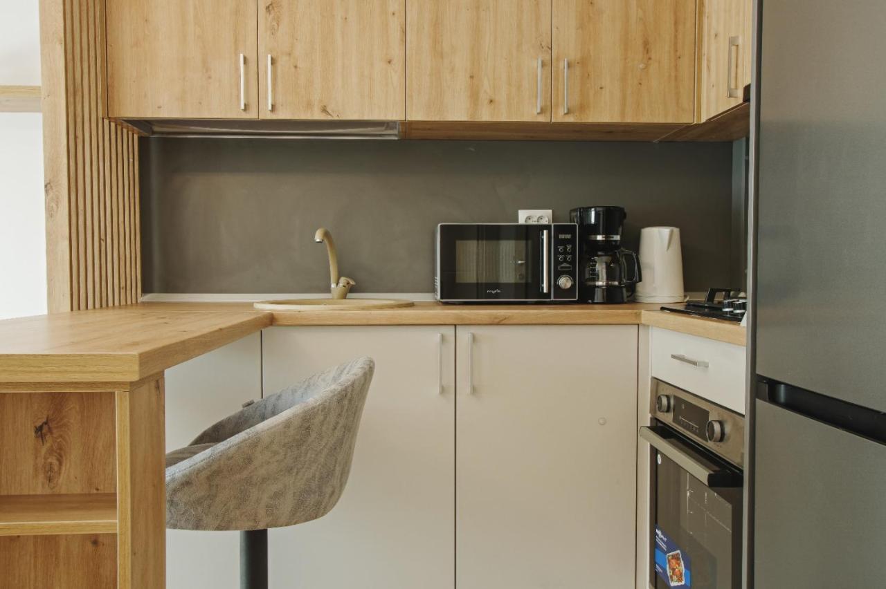 Himson-Beige Apartment Ясси Екстер'єр фото