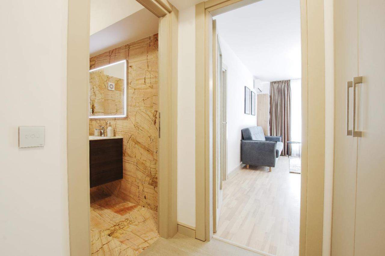 Himson-Beige Apartment Ясси Екстер'єр фото