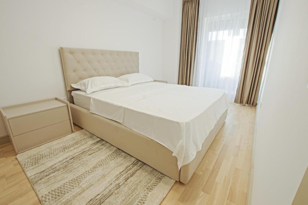 Himson-Beige Apartment Ясси Екстер'єр фото
