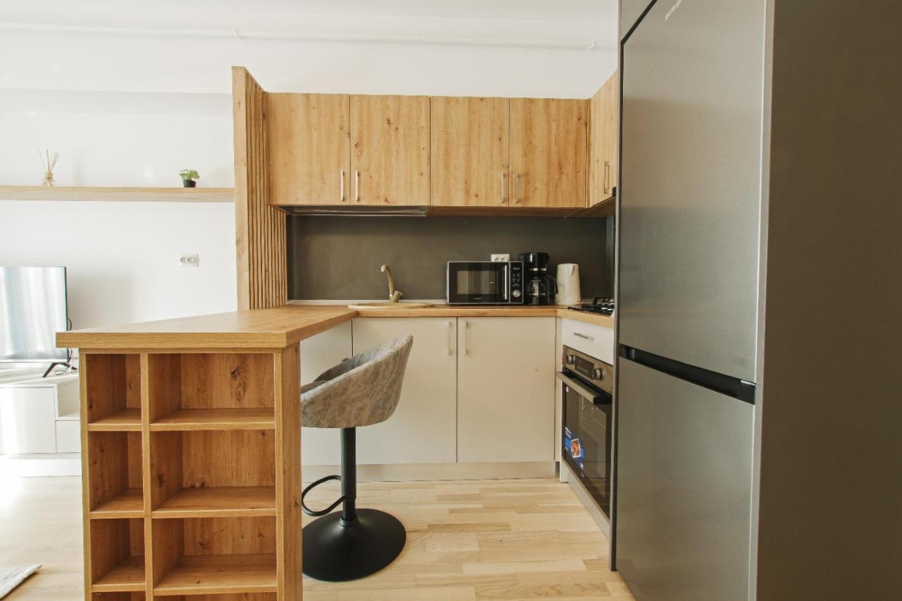 Himson-Beige Apartment Ясси Екстер'єр фото